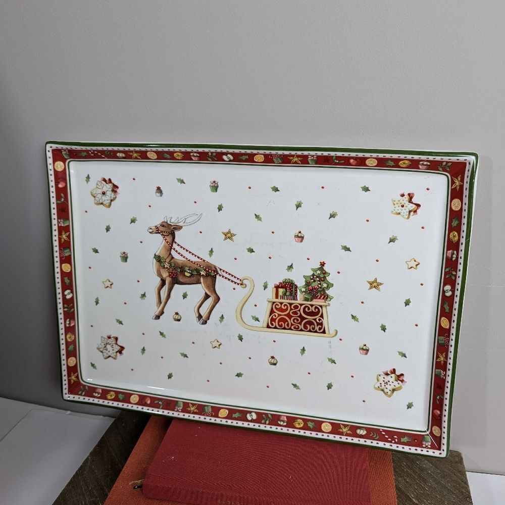 Rectangular Cake Tray Winter Bakery Delight by Villeroy & Boch Reindeer sleigh